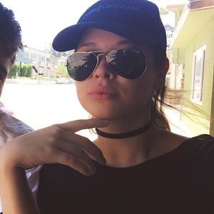 Meet your Posher, Beatriz